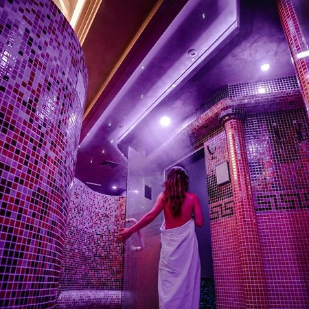 Wellness & Spa Hotel Kaskady 斯里亚克 外观 照片