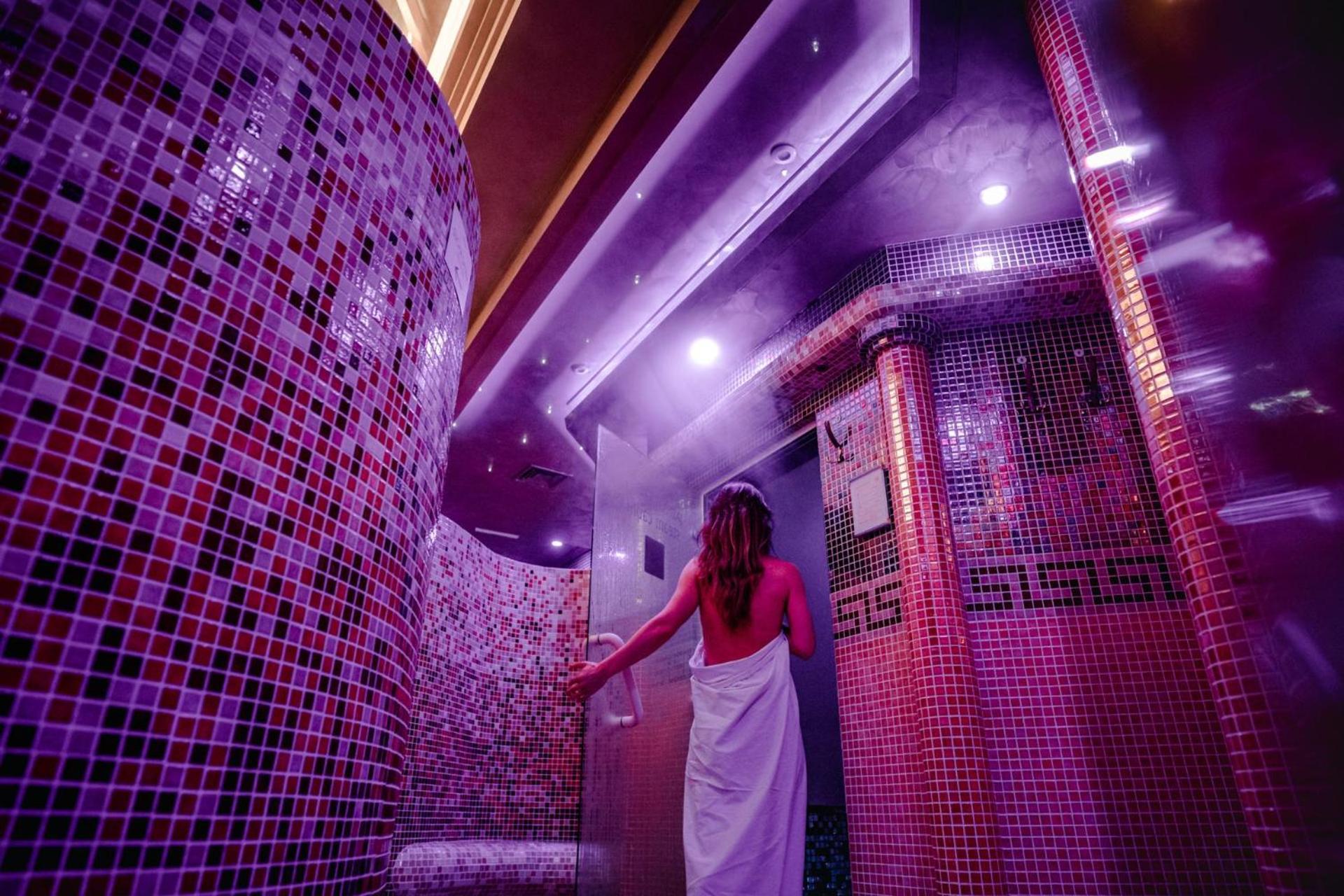 Wellness & Spa Hotel Kaskady 斯里亚克 外观 照片