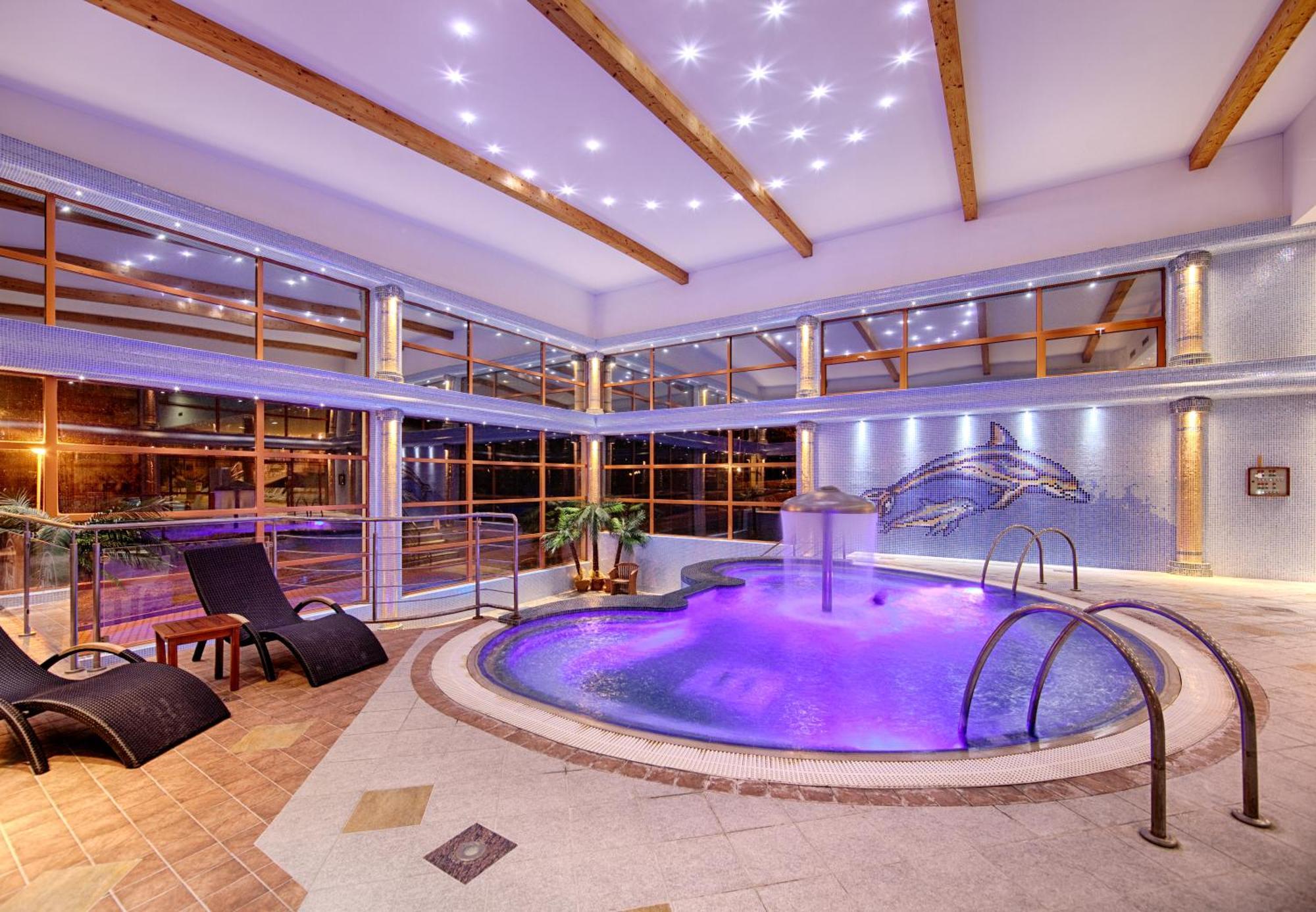 Wellness & Spa Hotel Kaskady 斯里亚克 外观 照片