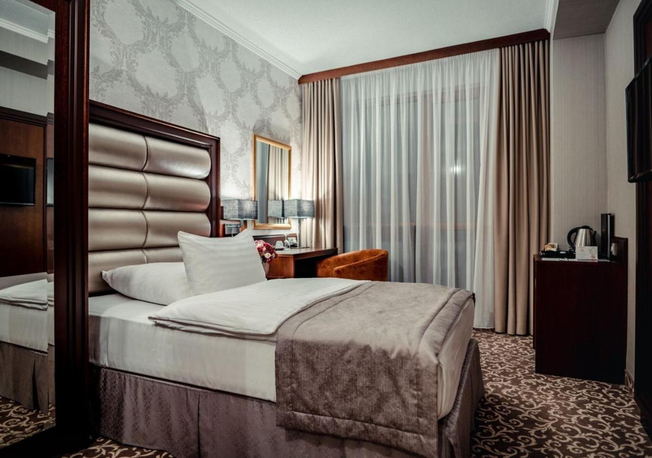 Wellness & Spa Hotel Kaskady 斯里亚克 外观 照片