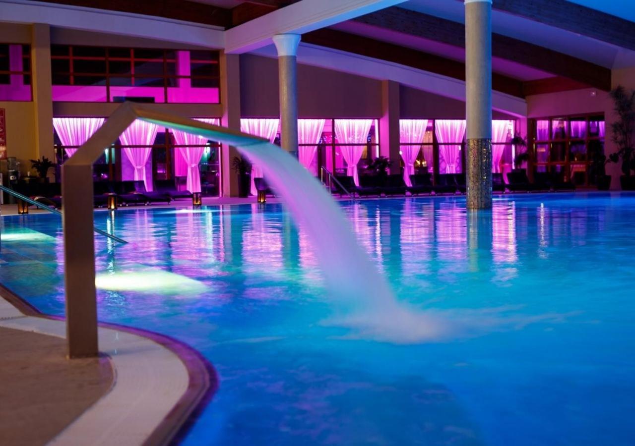 Wellness & Spa Hotel Kaskady 斯里亚克 外观 照片