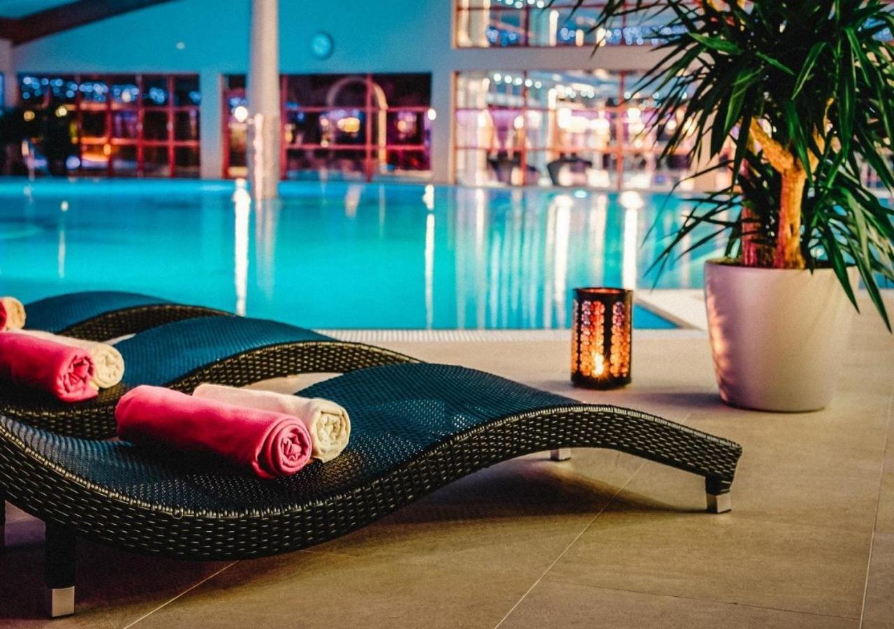 Wellness & Spa Hotel Kaskady 斯里亚克 外观 照片